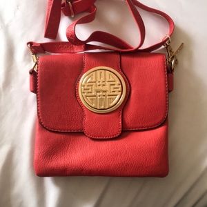 Coral crossbody